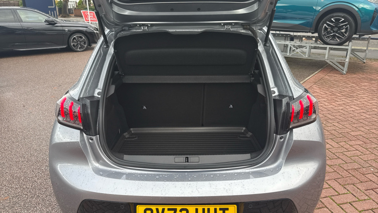 Peugeot 208 1.2 PureTech 100 Allure Premium + 5dr Petrol Hatchback